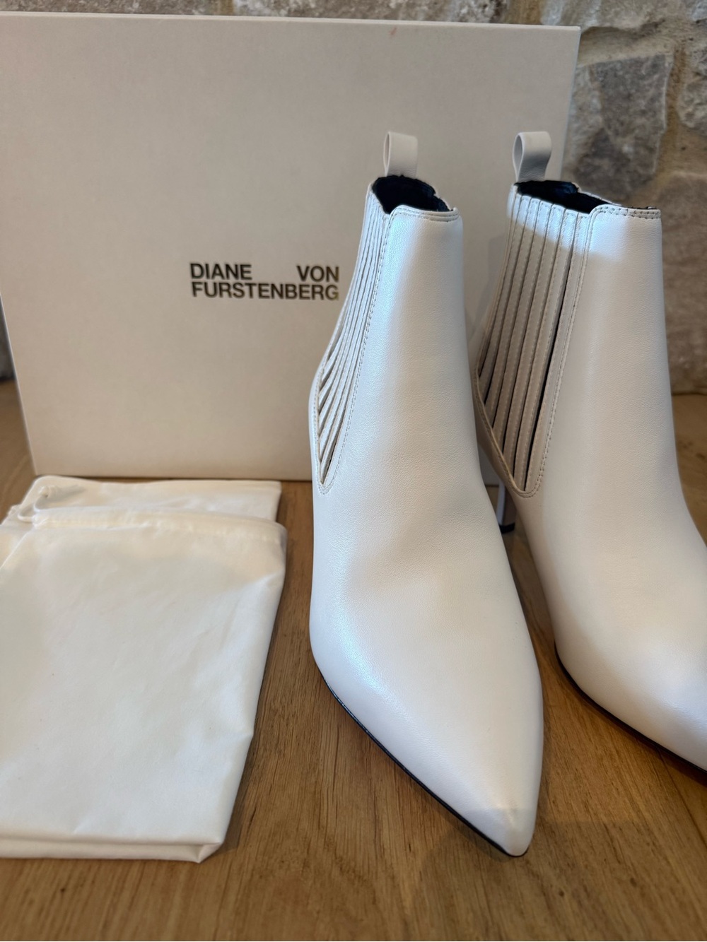 Diane Von Furstenberg Boot Mollo Chelsea Bootie White Leather Pointy Toe